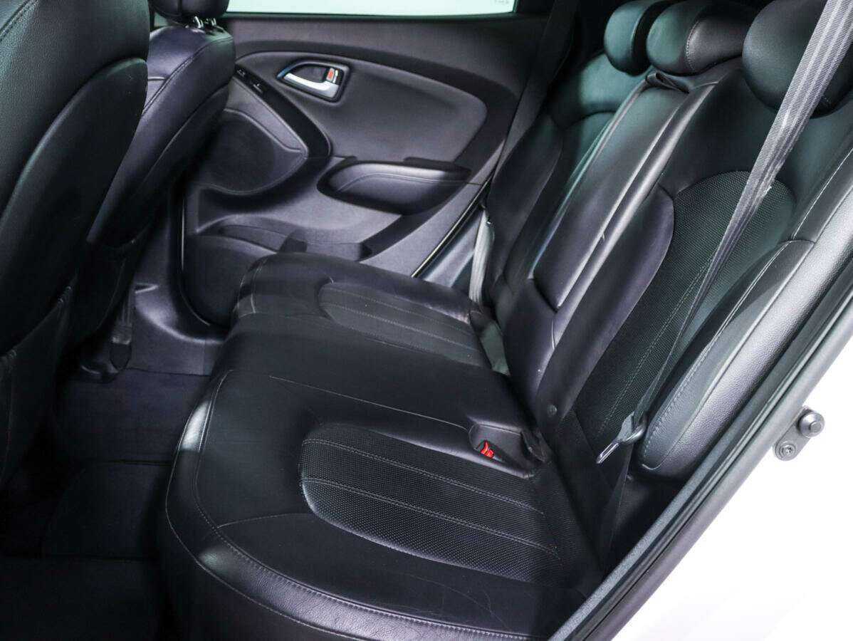 Купить Hyundai ix35 с пробегом. Фото: #7