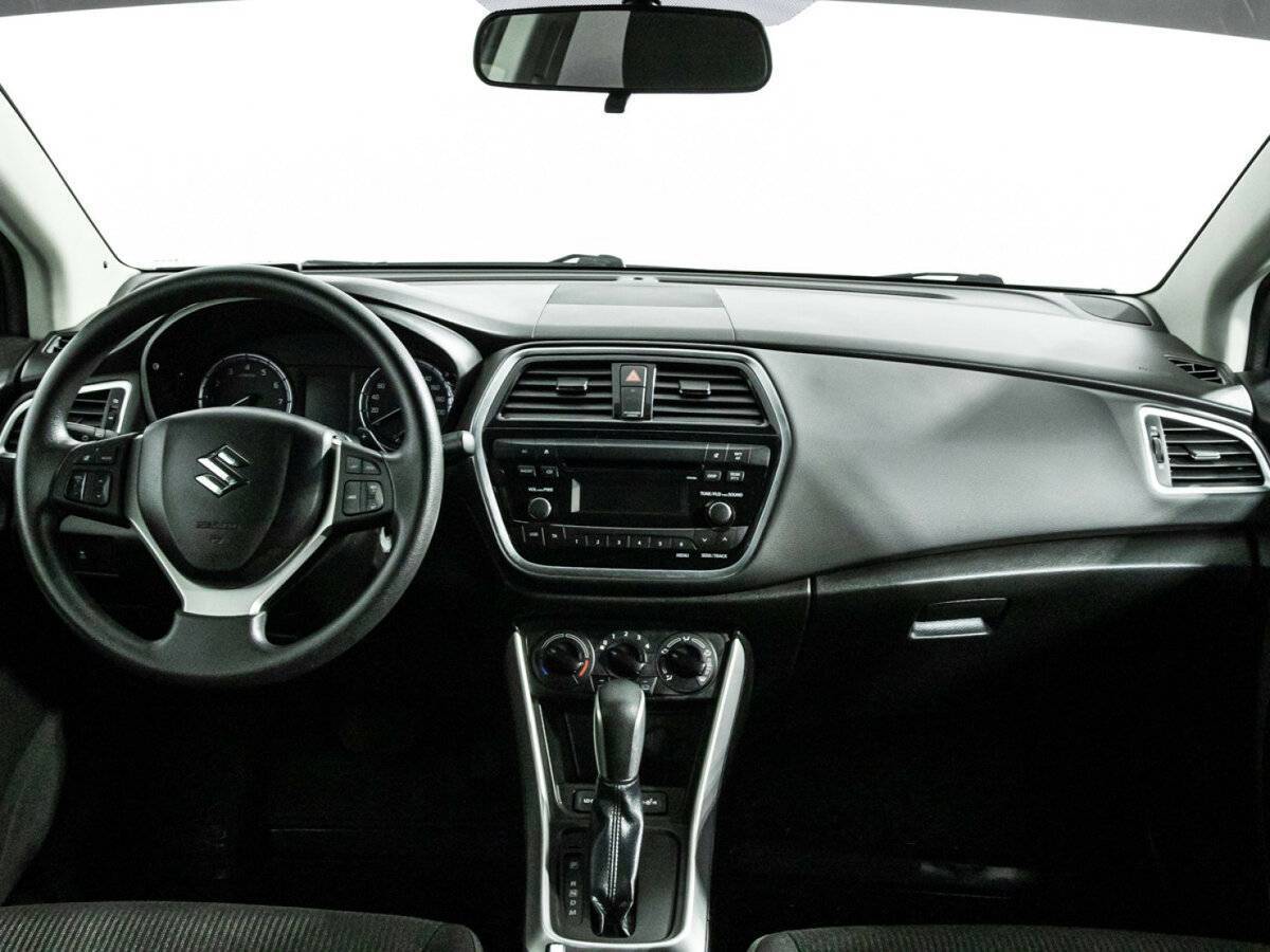 Купить Suzuki SX4 с пробегом. Фото: #12