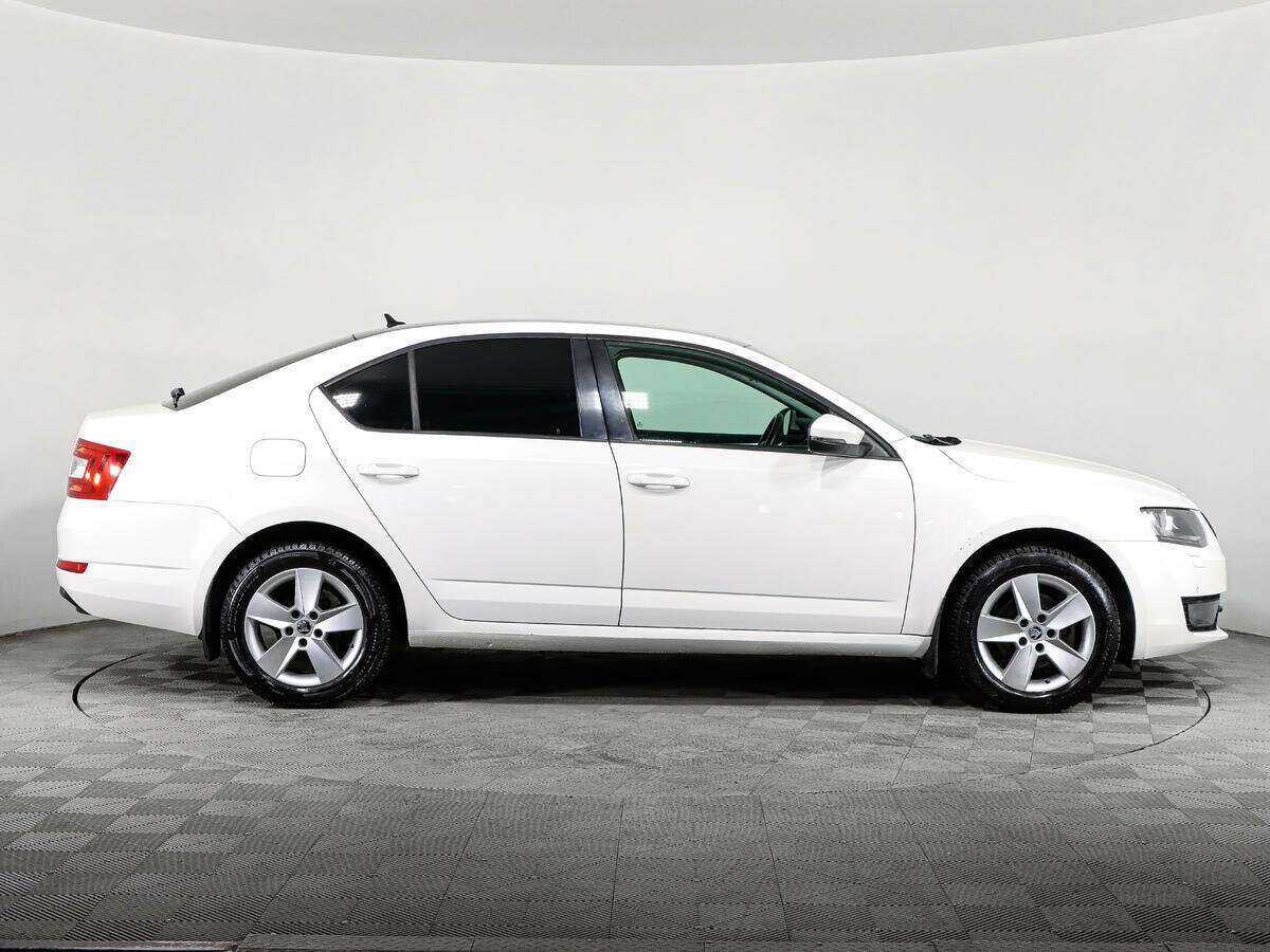 Купить Skoda Octavia с пробегом. Фото: #3