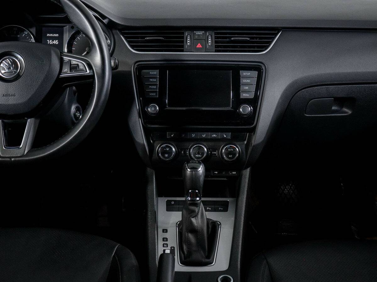 Купить Skoda Octavia с пробегом. Фото: #12