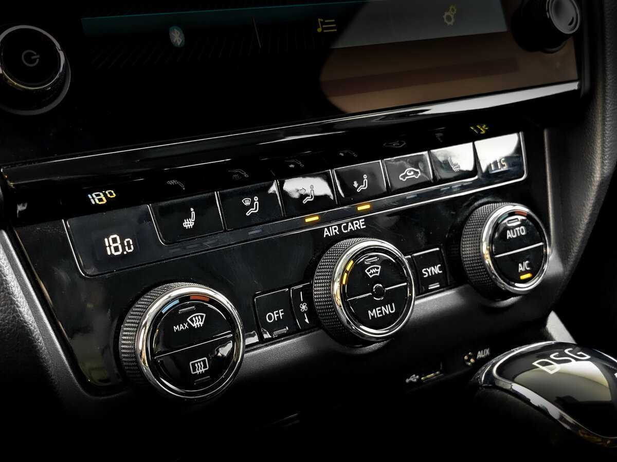 Купить Skoda Octavia с пробегом. Фото: #24