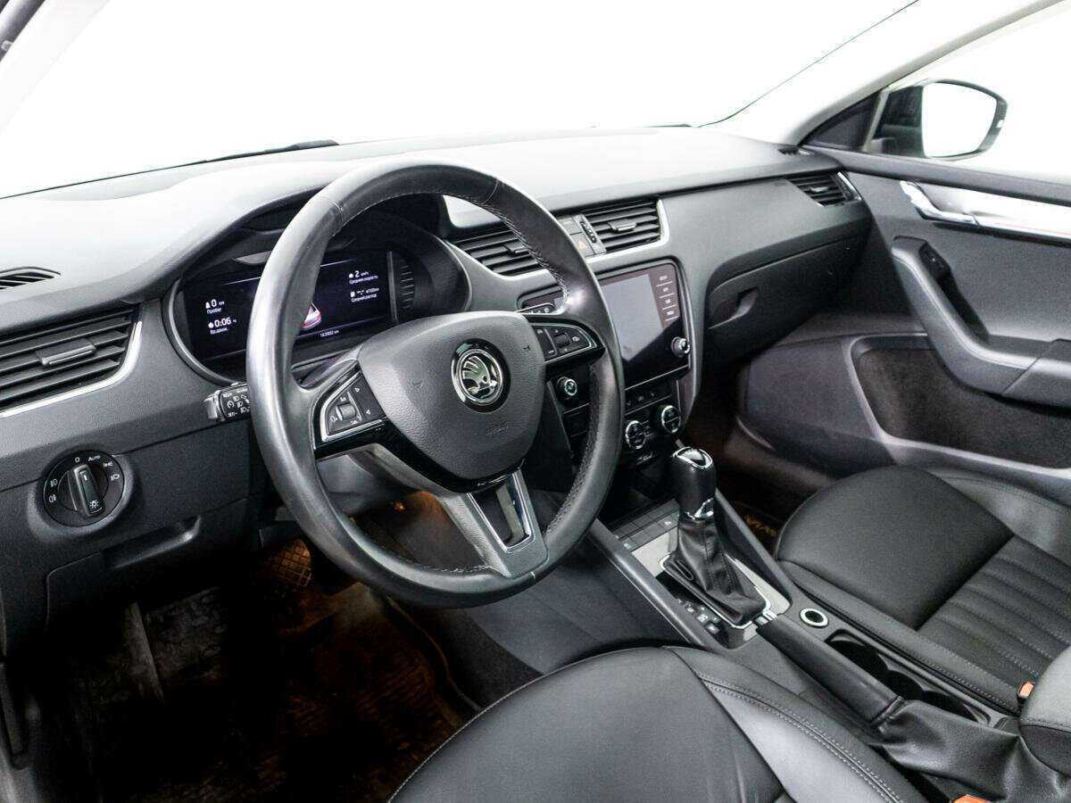 Купить Skoda Octavia с пробегом. Фото: #10