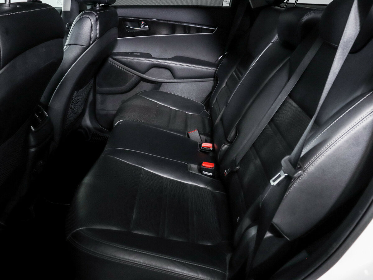 Купить Kia Sorento с пробегом. Фото: #7
