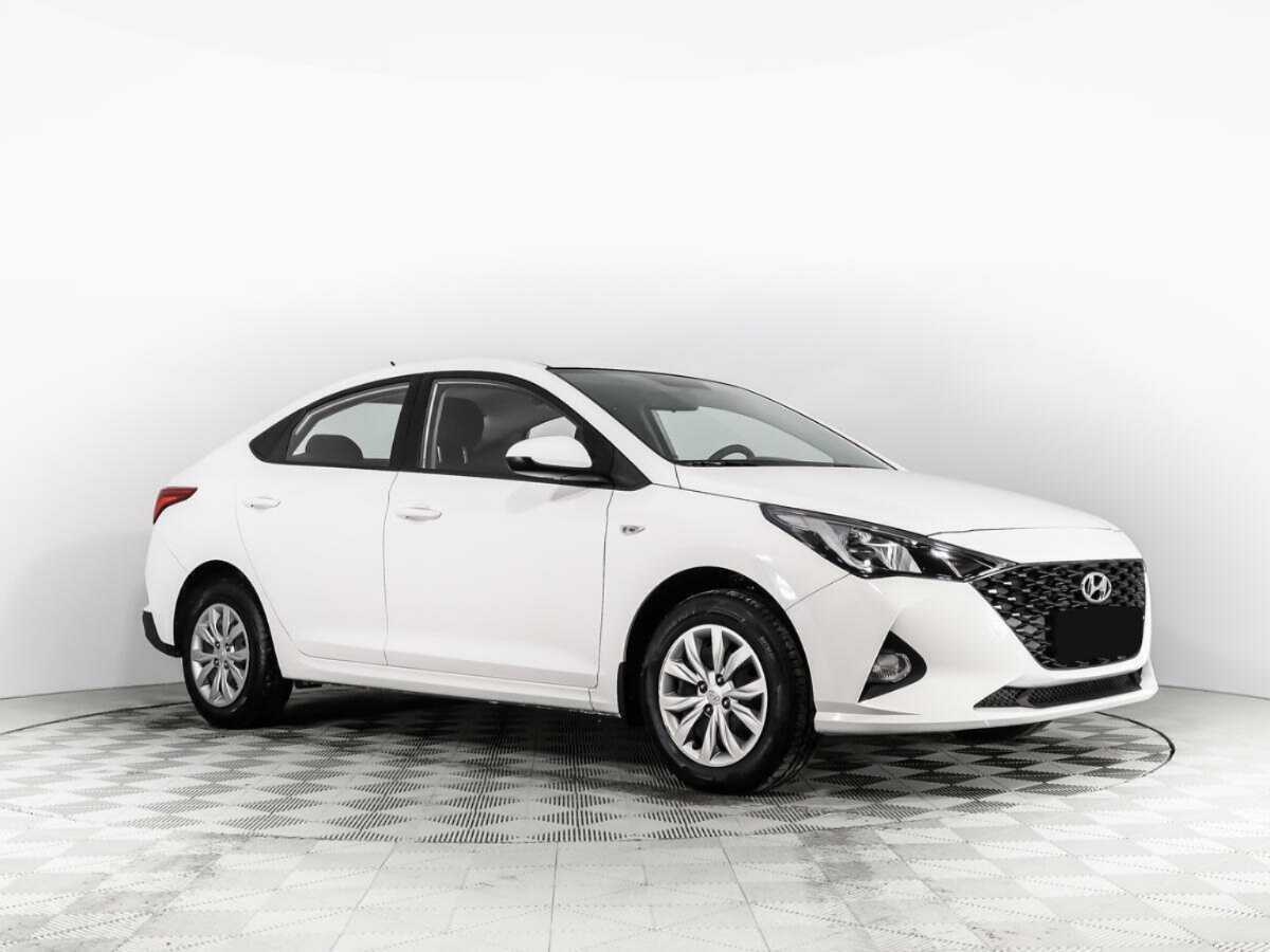 Купить Hyundai Solaris с пробегом. Фото: #2