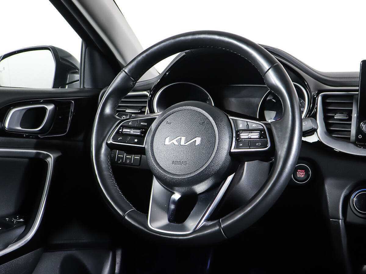 Купить Kia Ceed с пробегом. Фото: #14