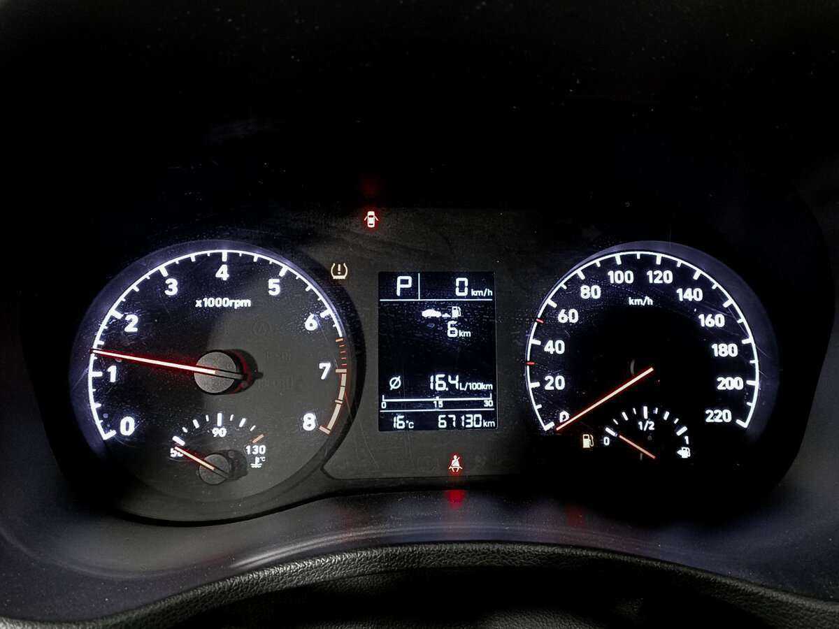 Купить Hyundai Solaris с пробегом. Фото: #10