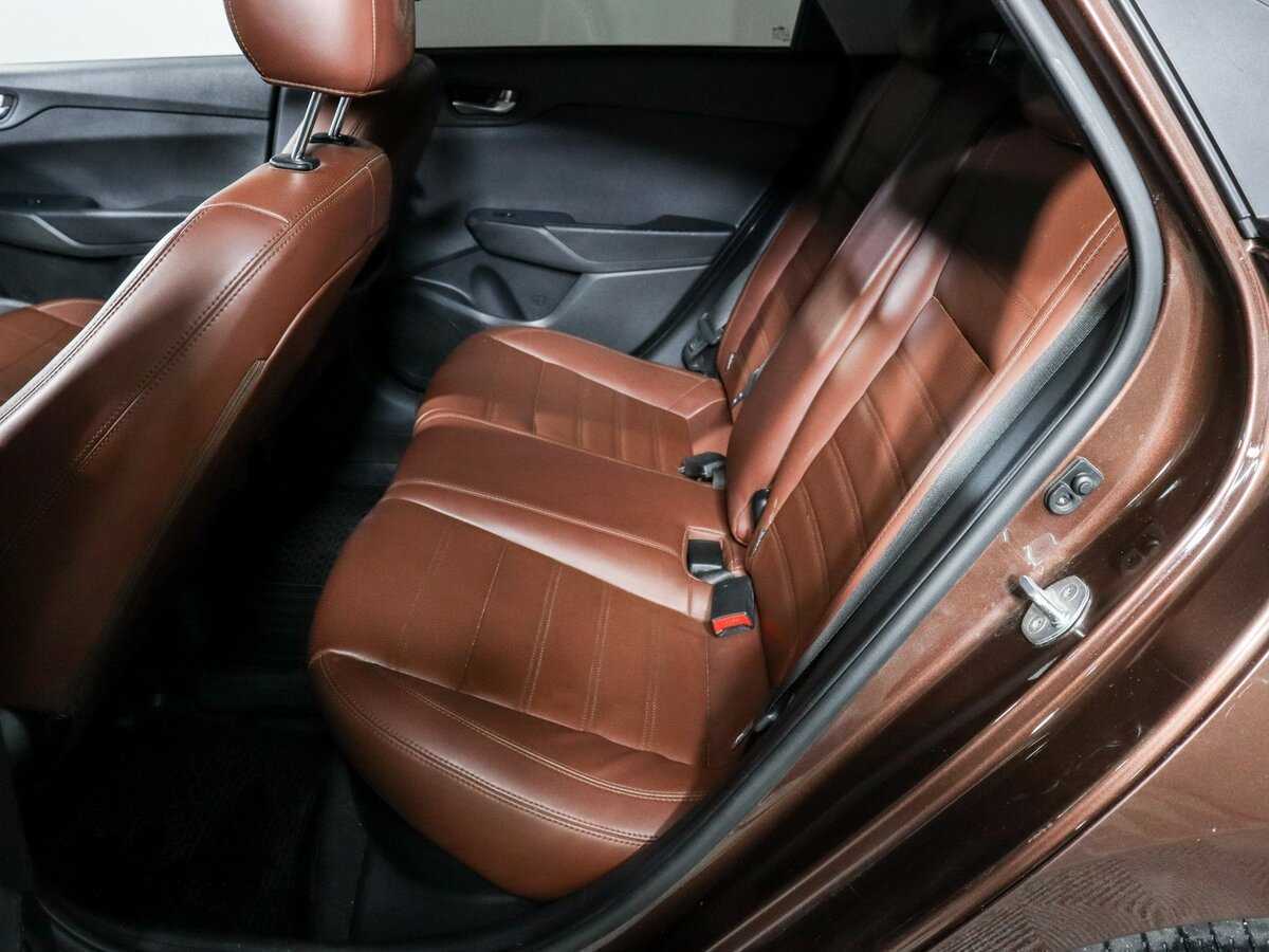 Купить Hyundai Solaris с пробегом. Фото: #9