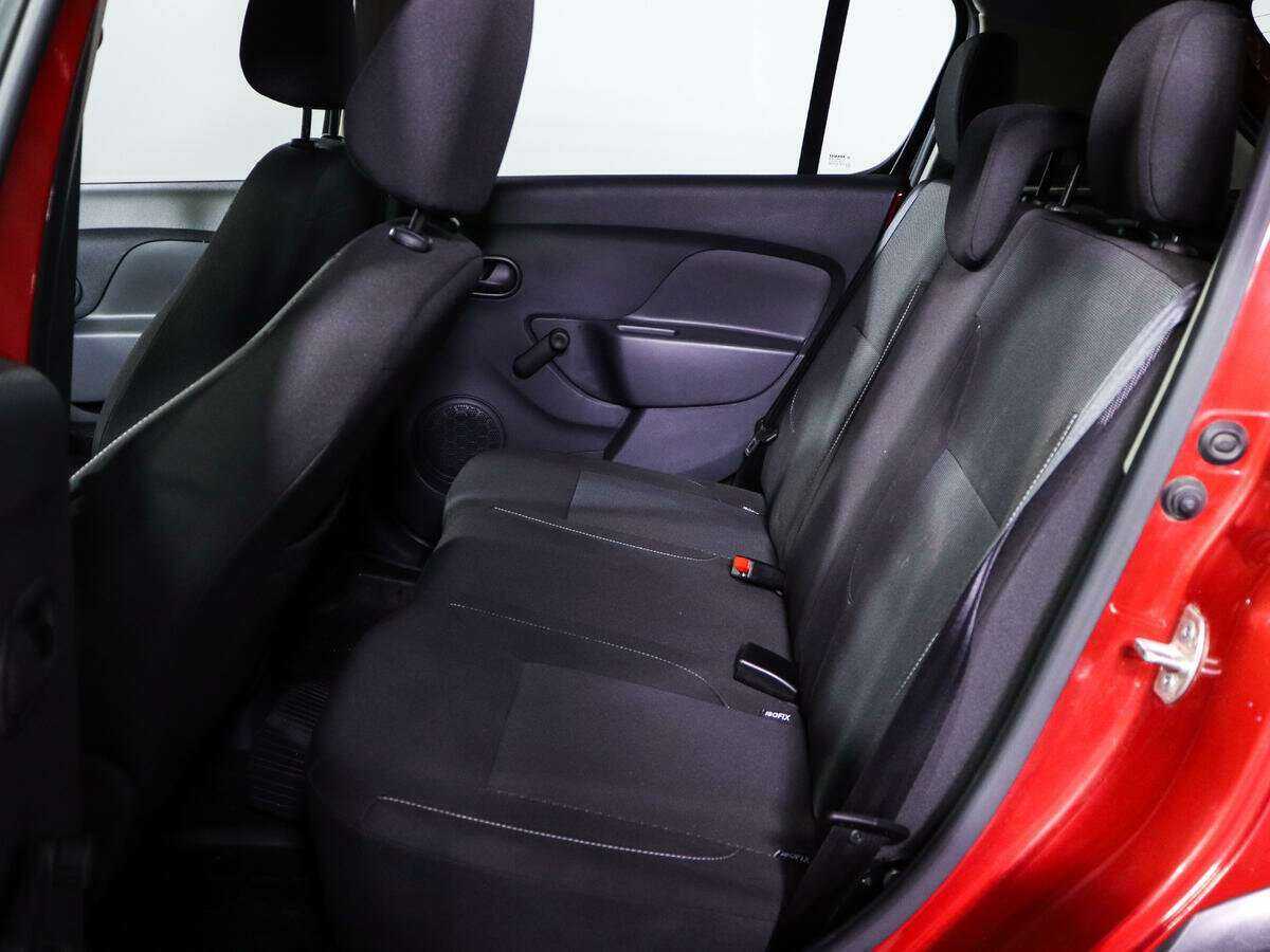 Купить Renault Sandero с пробегом. Фото: #7