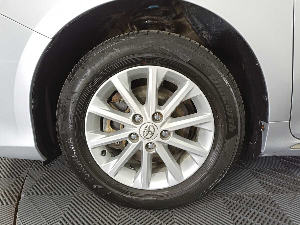 Купить Toyota Camry с пробегом. Фото: #17