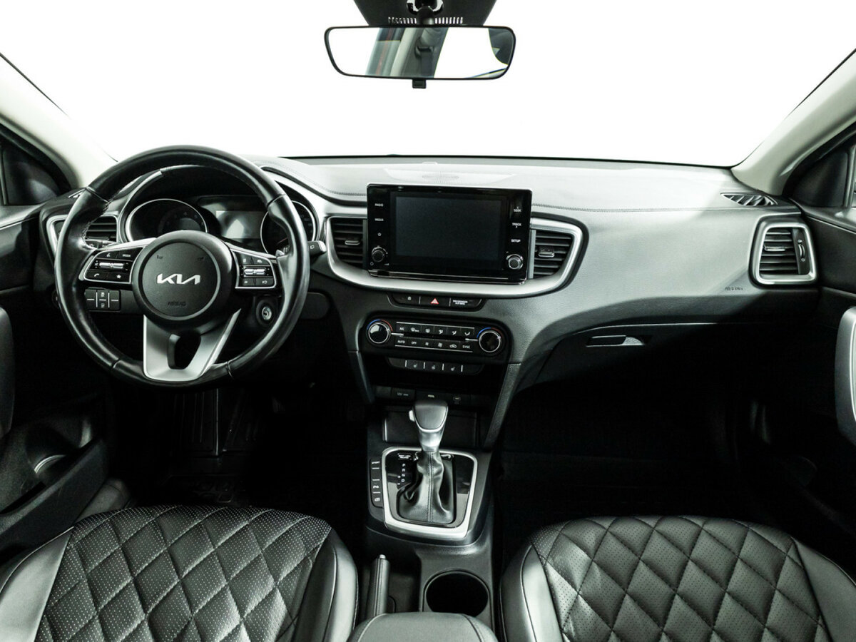 Купить Kia Ceed с пробегом. Фото: #12
