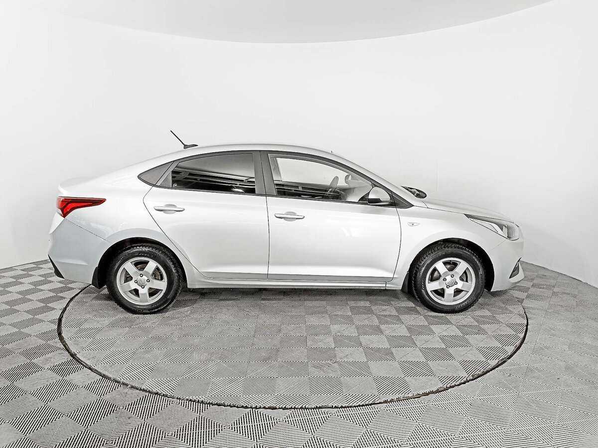 Купить Hyundai Solaris с пробегом. Фото: #3