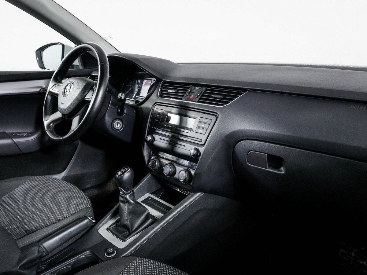 Купить Skoda Octavia с пробегом. Фото: #8