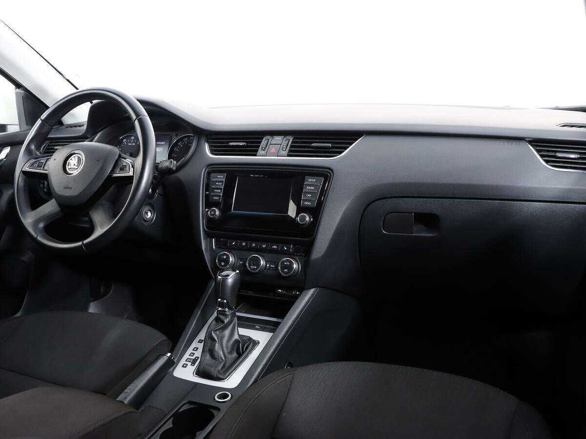 Купить Skoda Octavia с пробегом. Фото: #8