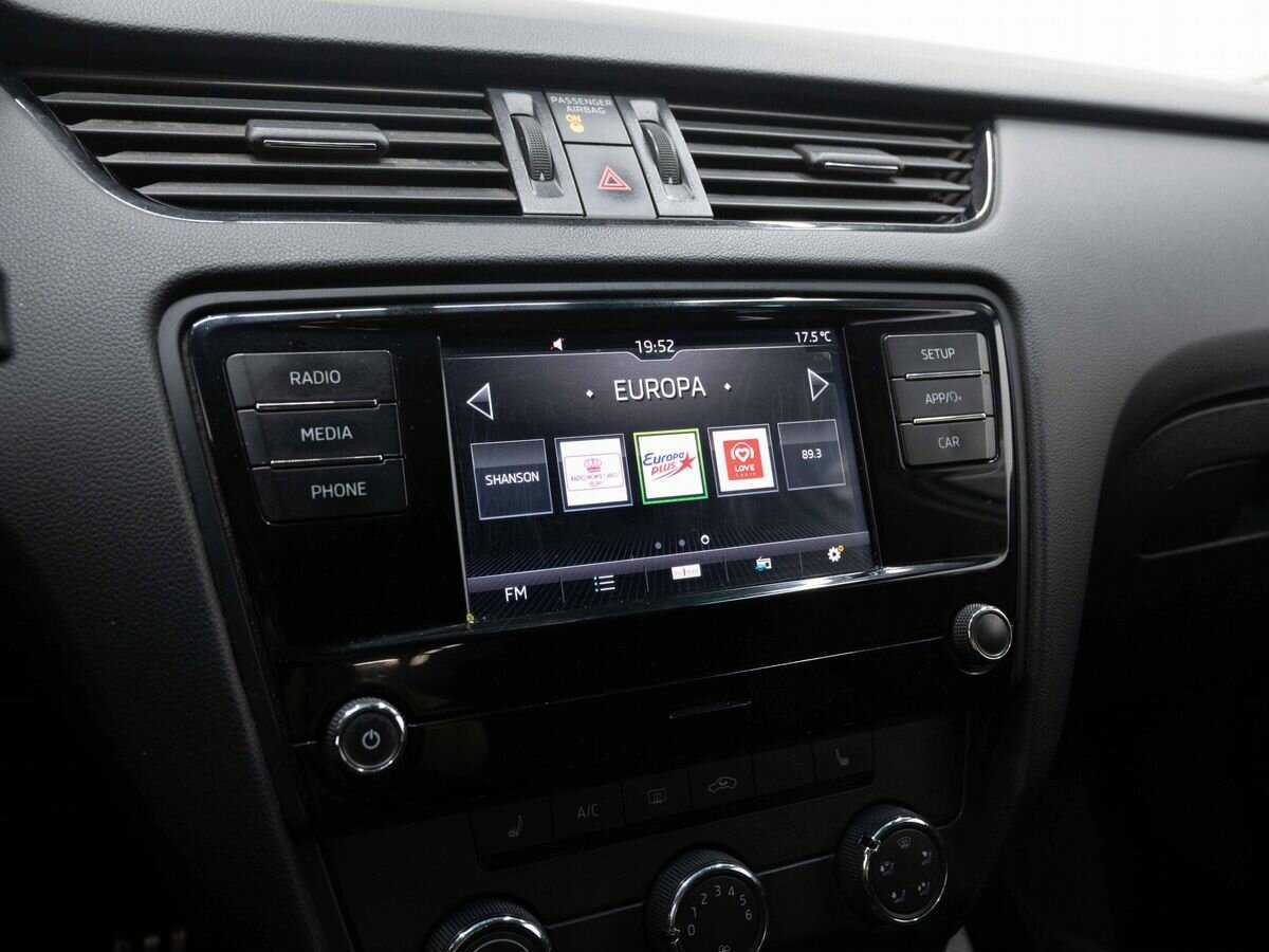 Купить Skoda Octavia с пробегом. Фото: #16