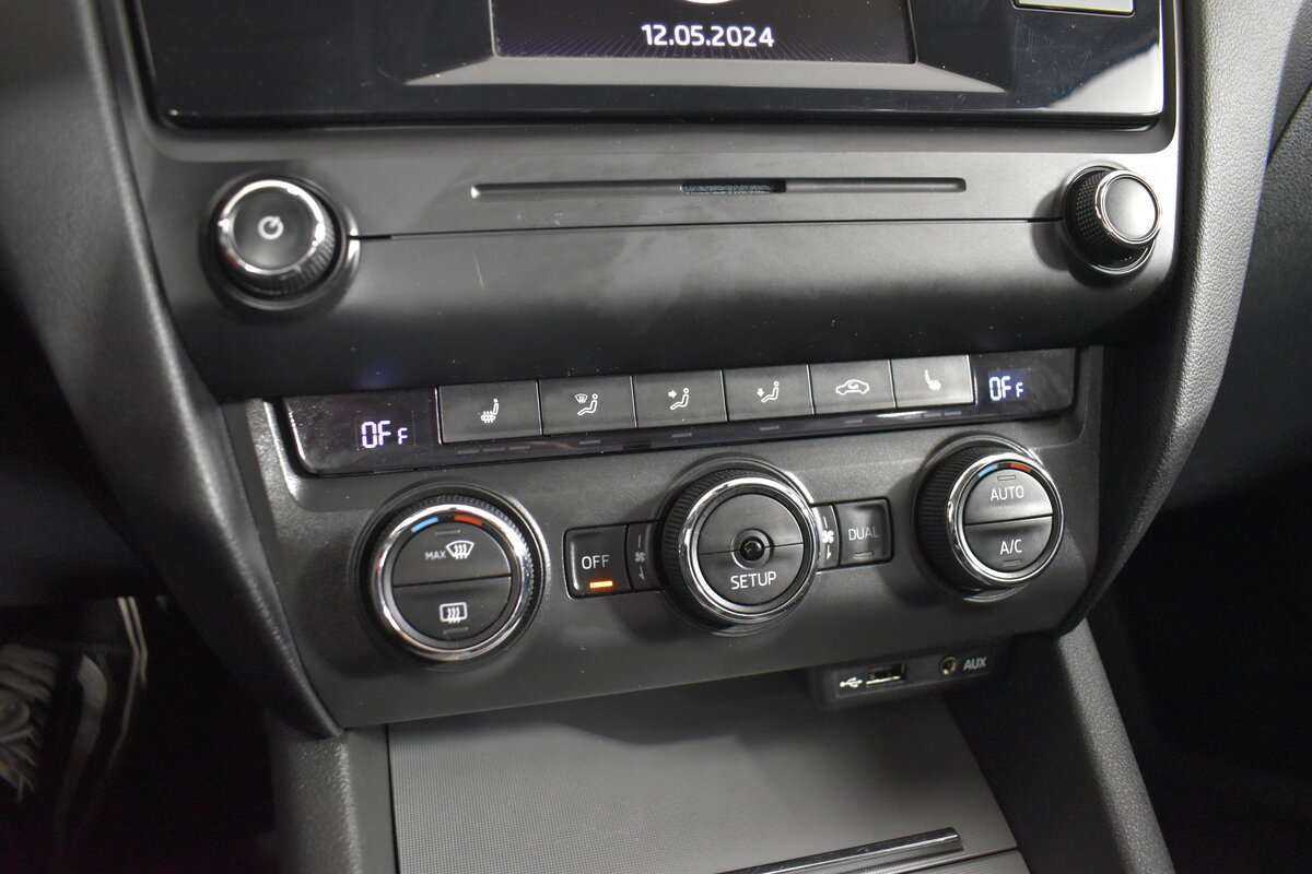 Купить Skoda Octavia с пробегом. Фото: #19