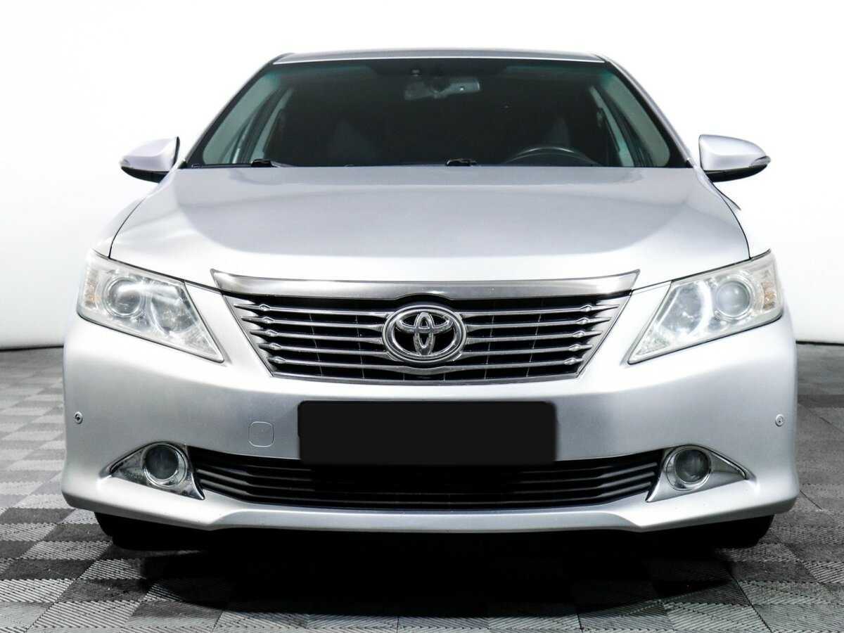 Купить Toyota Camry с пробегом. Фото: #1