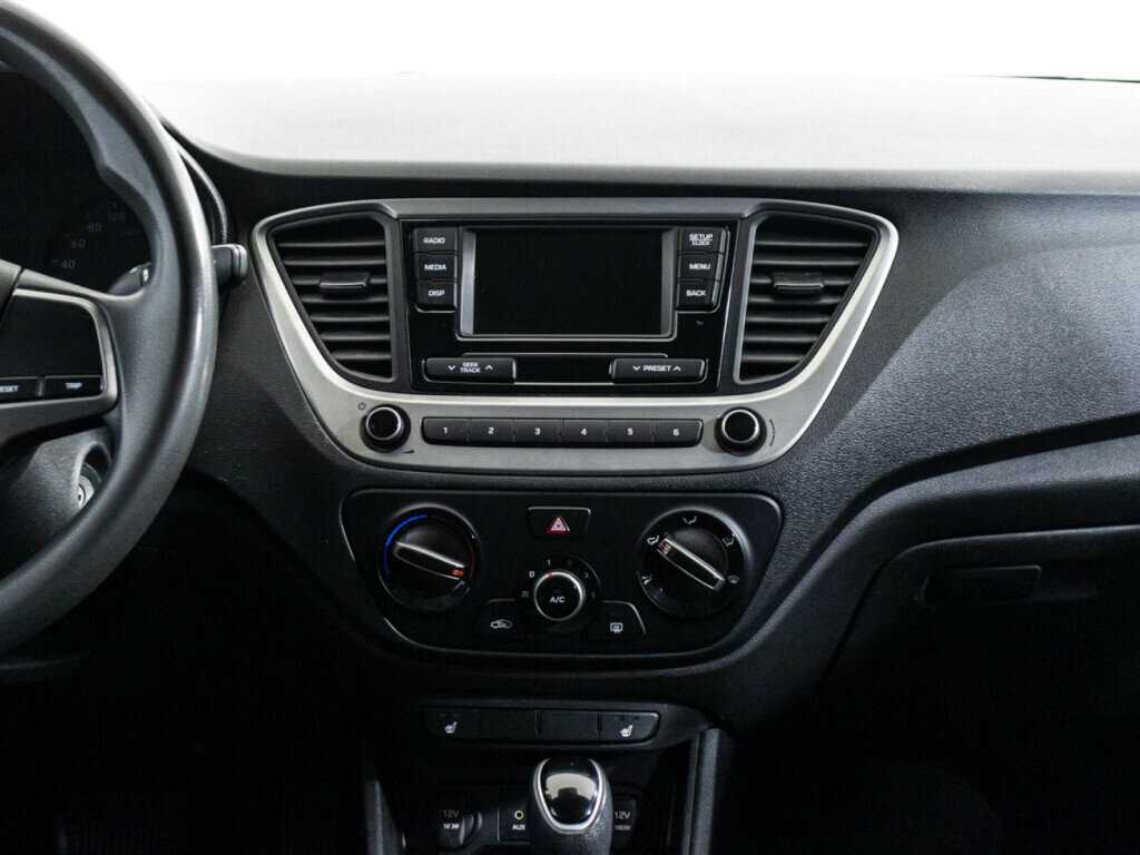 Купить Hyundai Solaris с пробегом. Фото: #13