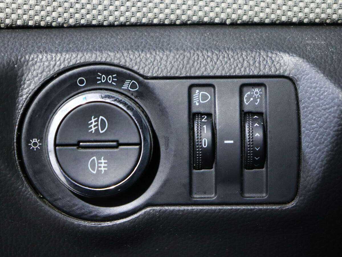 Купить Chevrolet Cruze с пробегом. Фото: #13