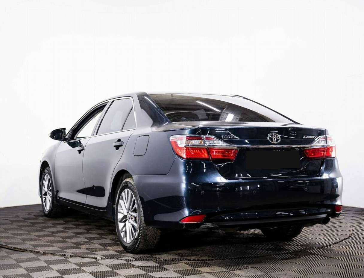 Купить Toyota Camry с пробегом. Фото: #3