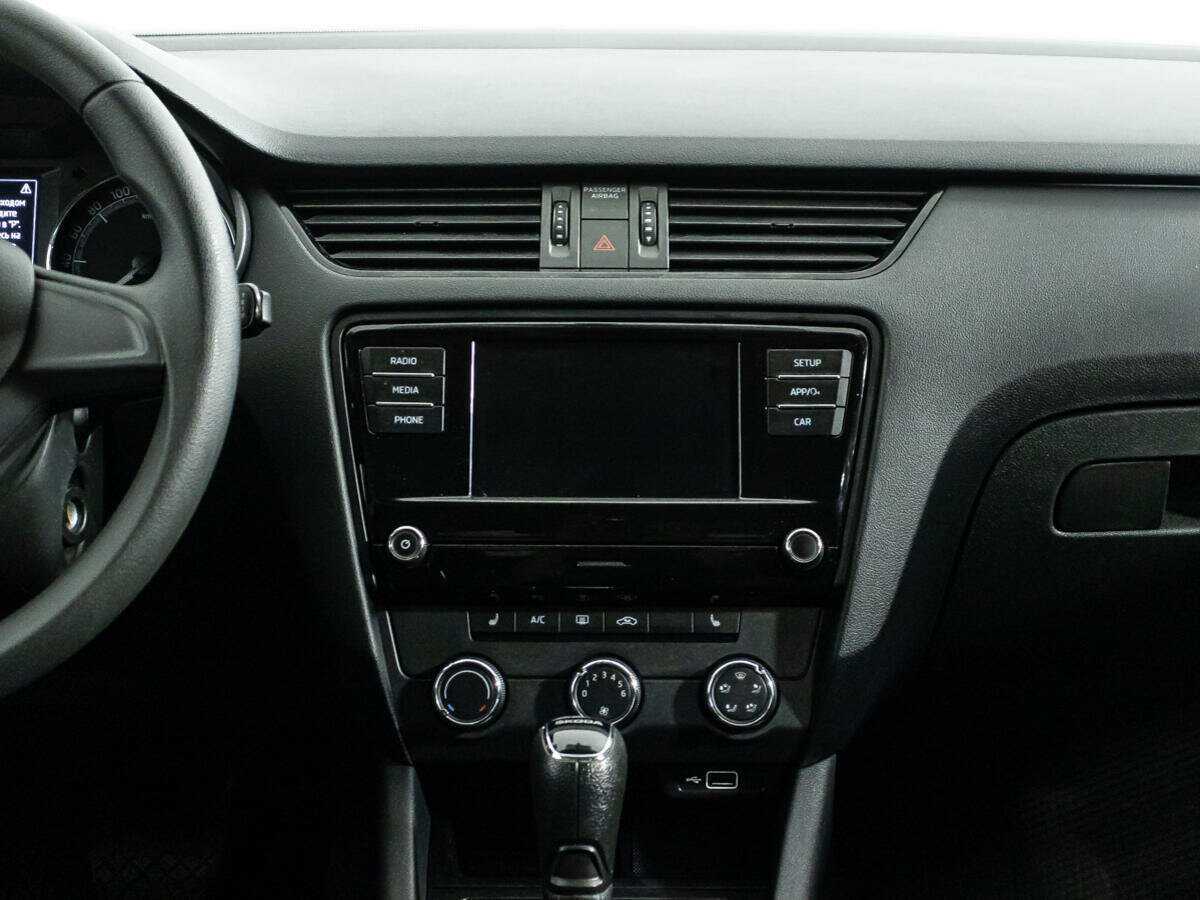 Купить Skoda Octavia с пробегом. Фото: #13