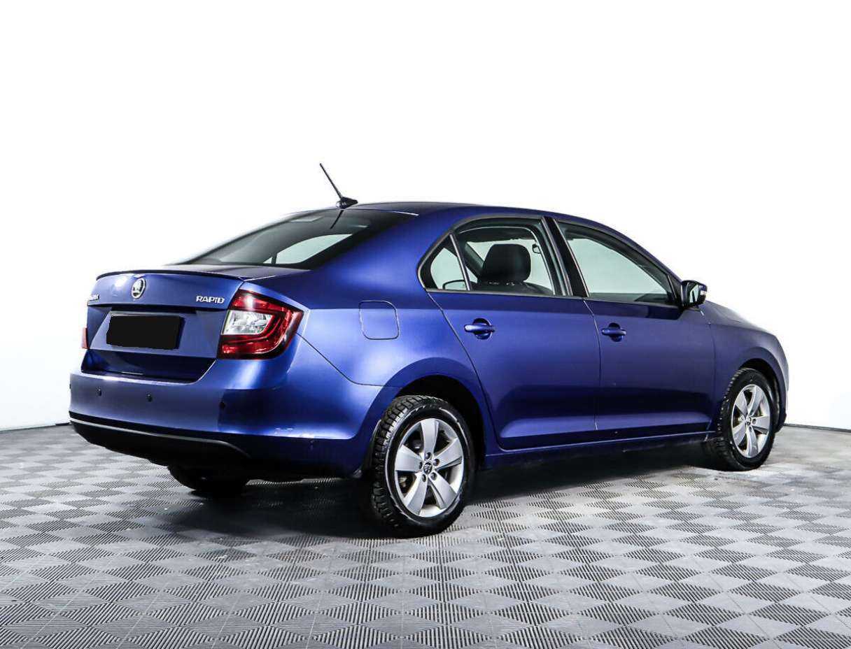 Купить Skoda Rapid с пробегом. Фото: #4