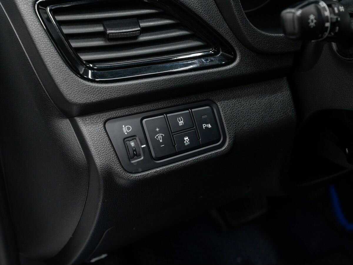 Купить Hyundai Solaris с пробегом. Фото: #14