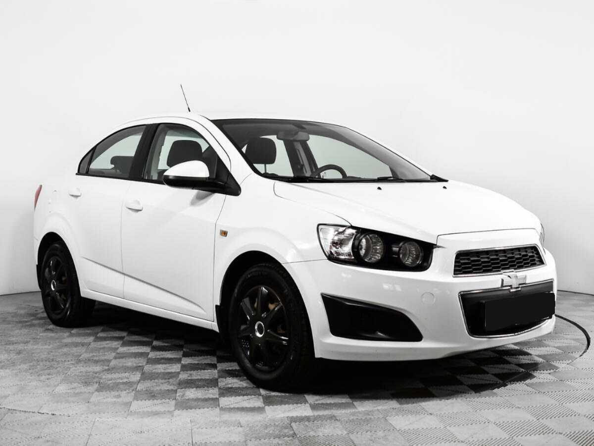 Купить Chevrolet Aveo с пробегом. Фото: #2