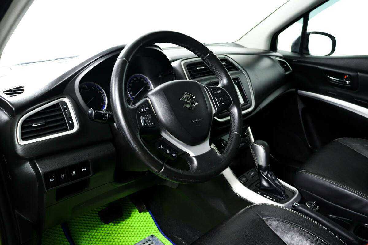 Купить Suzuki SX4 с пробегом. Фото: #12