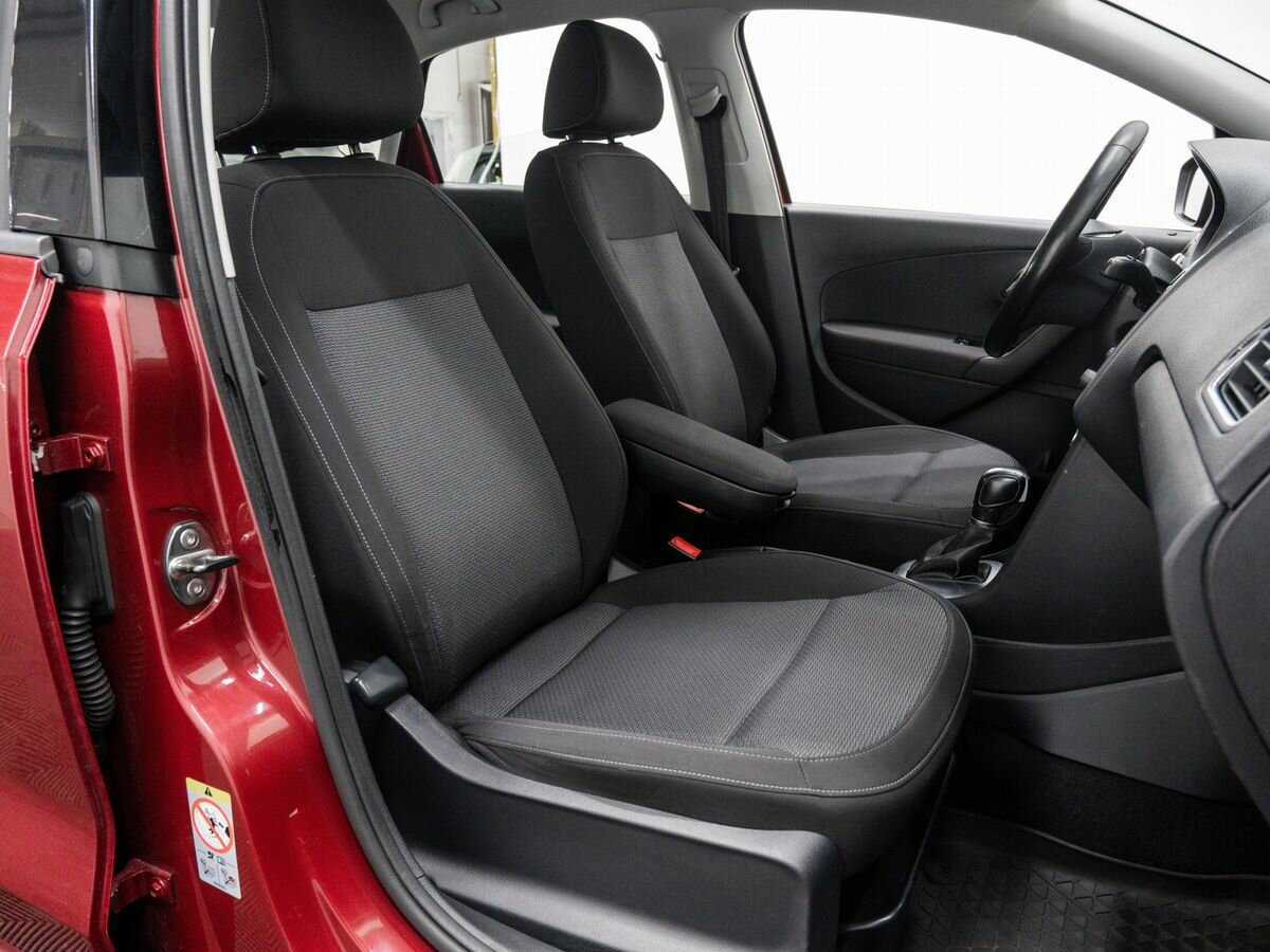 Купить Volkswagen Polo с пробегом. Фото: #5