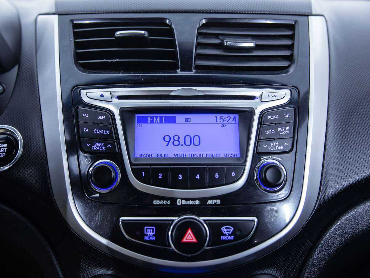 Купить Hyundai Solaris с пробегом. Фото: #15