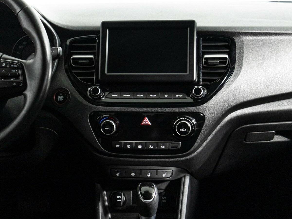 Купить Hyundai Solaris с пробегом. Фото: #13