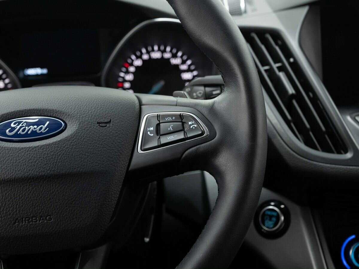 Купить Ford Kuga с пробегом. Фото: #16