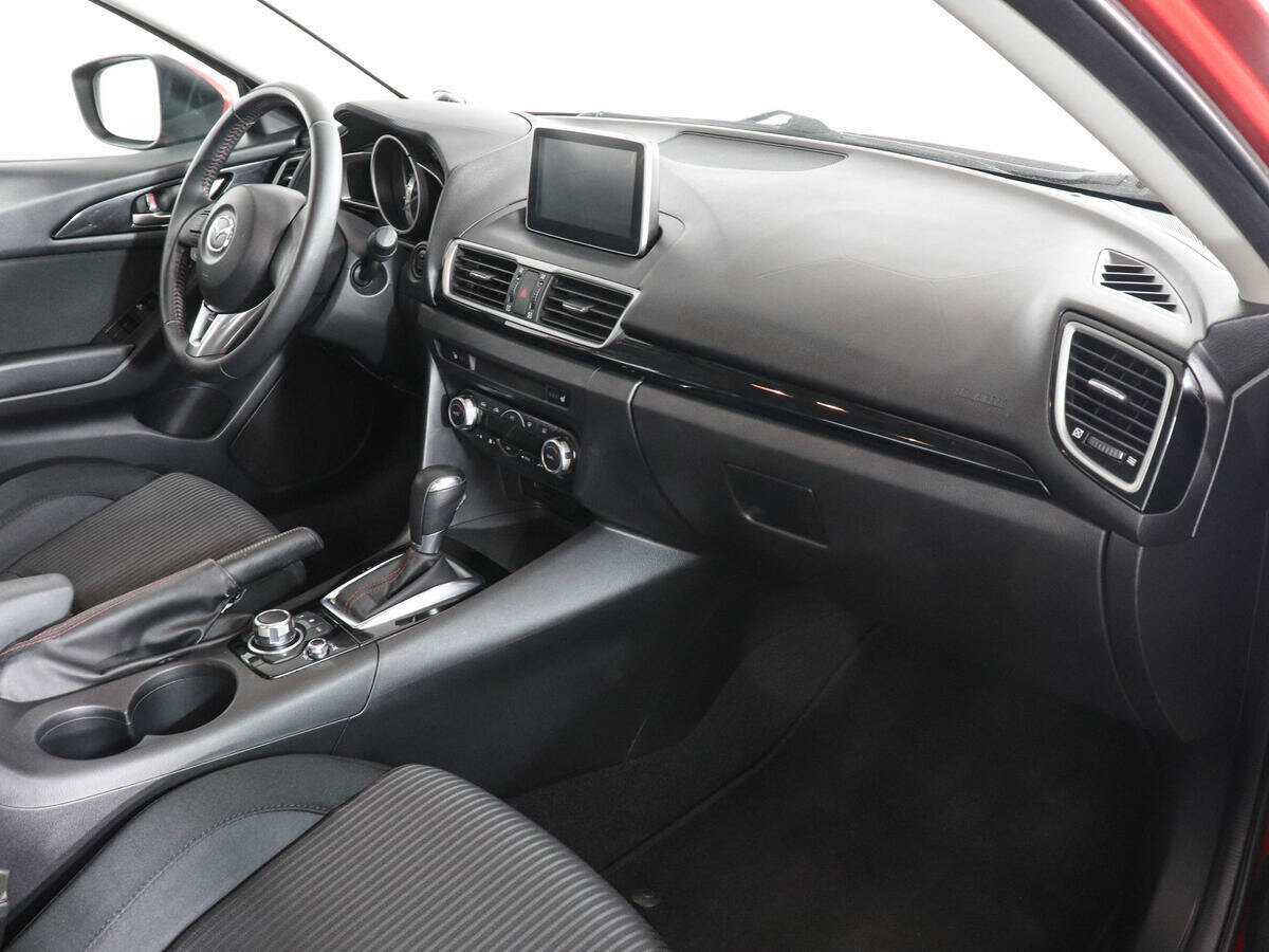 Купить Mazda 3 с пробегом. Фото: #7