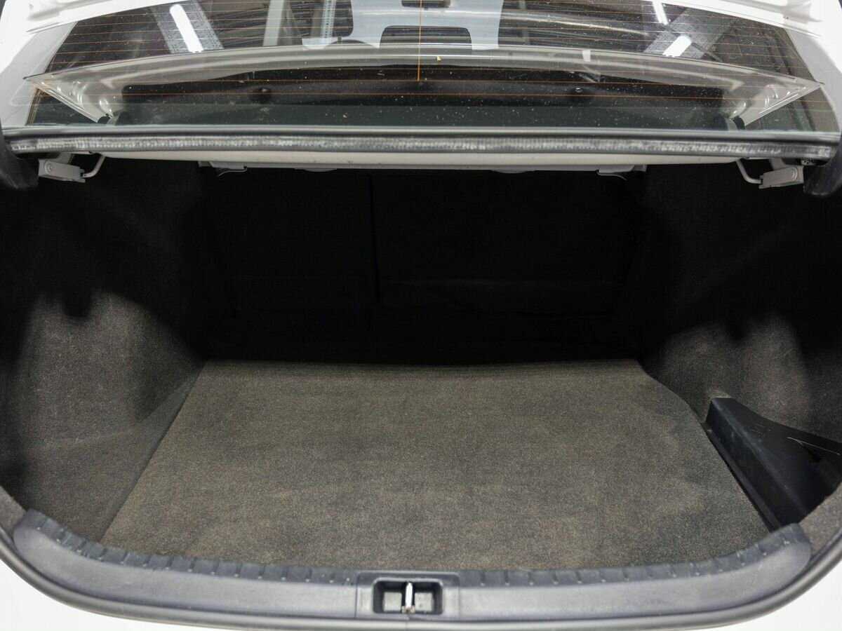 Купить Toyota Corolla с пробегом. Фото: #24