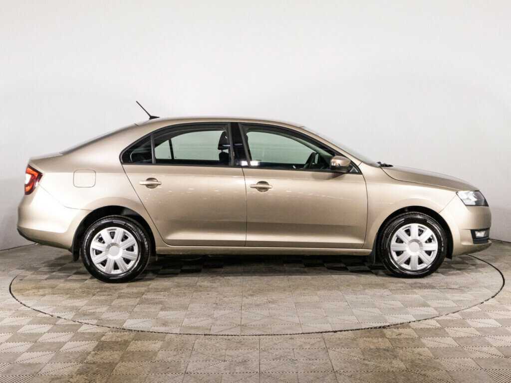 Купить Skoda Rapid с пробегом. Фото: #3