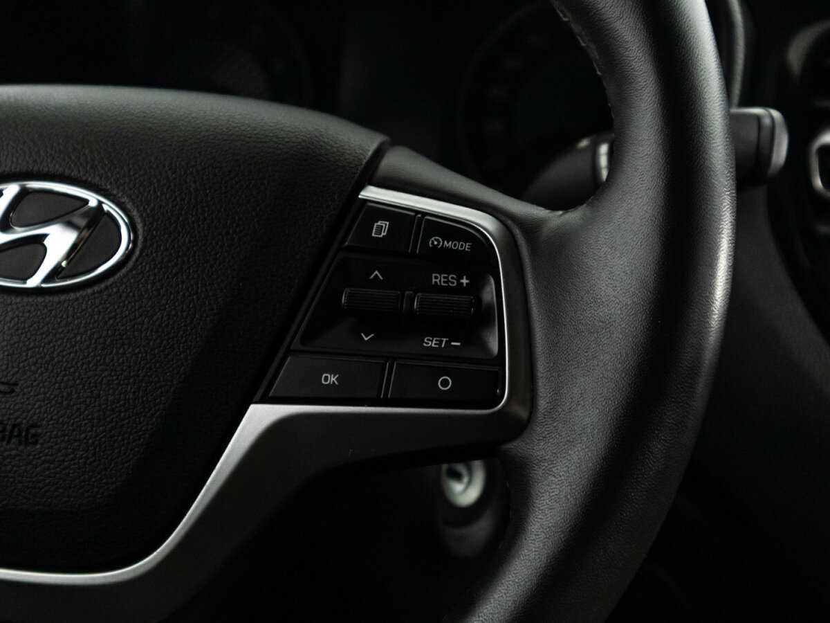 Купить Hyundai Solaris с пробегом. Фото: #17