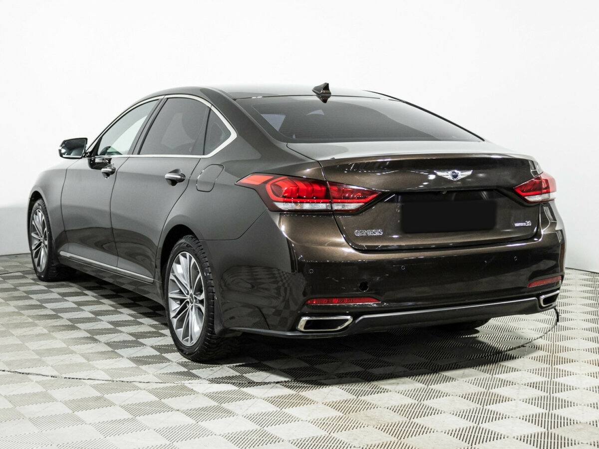 Купить Hyundai Genesis с пробегом. Фото: #6