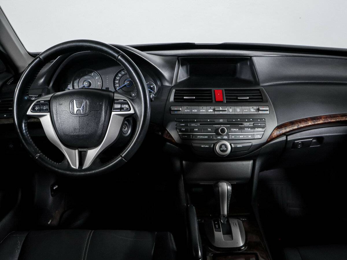 Купить Honda Crosstour с пробегом. Фото: #8