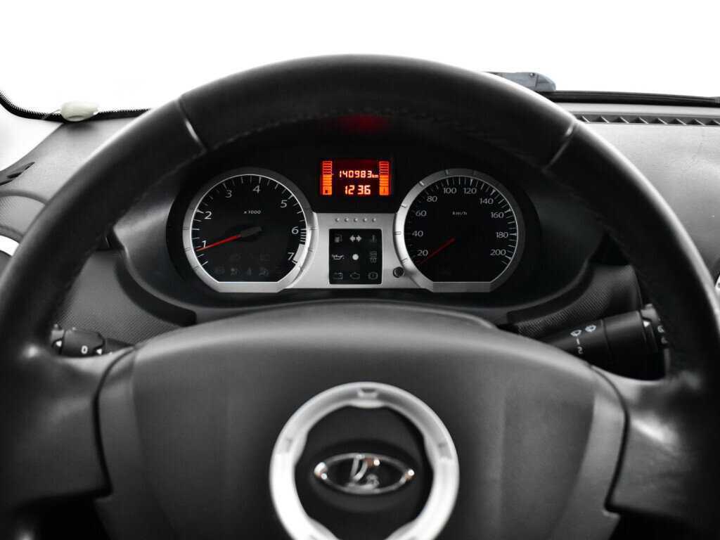 Купить Lada (ВАЗ) Largus с пробегом. Фото: #10