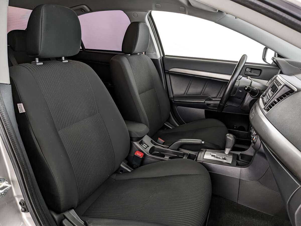 Купить Mitsubishi Lancer с пробегом. Фото: #18
