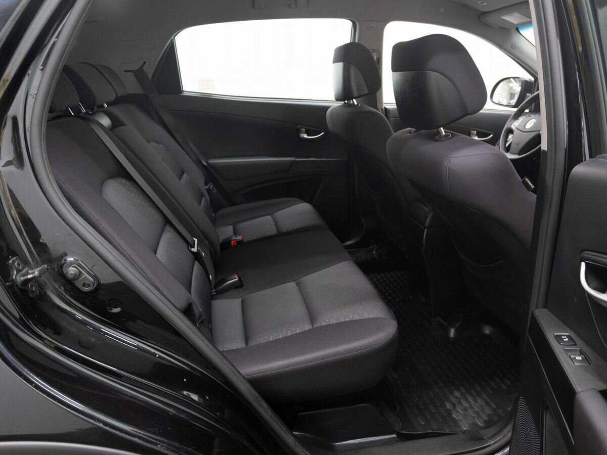 Купить SsangYong Actyon с пробегом. Фото: #11