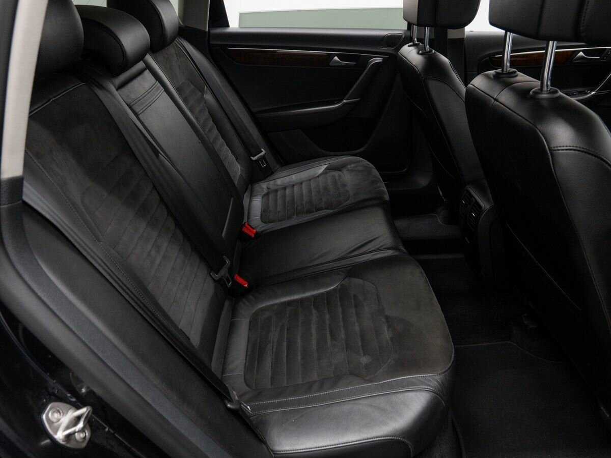 Купить Volkswagen Passat с пробегом. Фото: #8