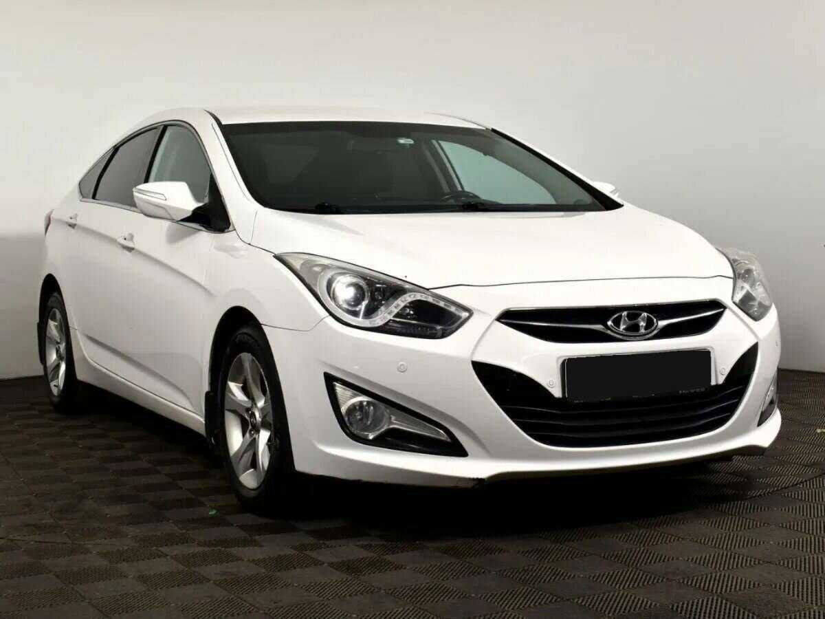 Купить Hyundai i40 с пробегом. Фото: #1