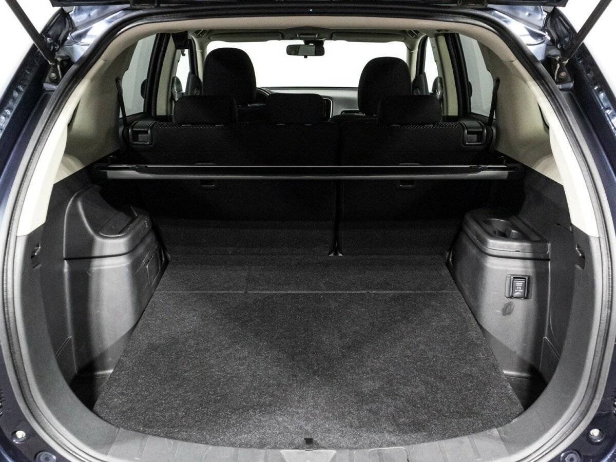 Купить Mitsubishi Outlander с пробегом. Фото: #13