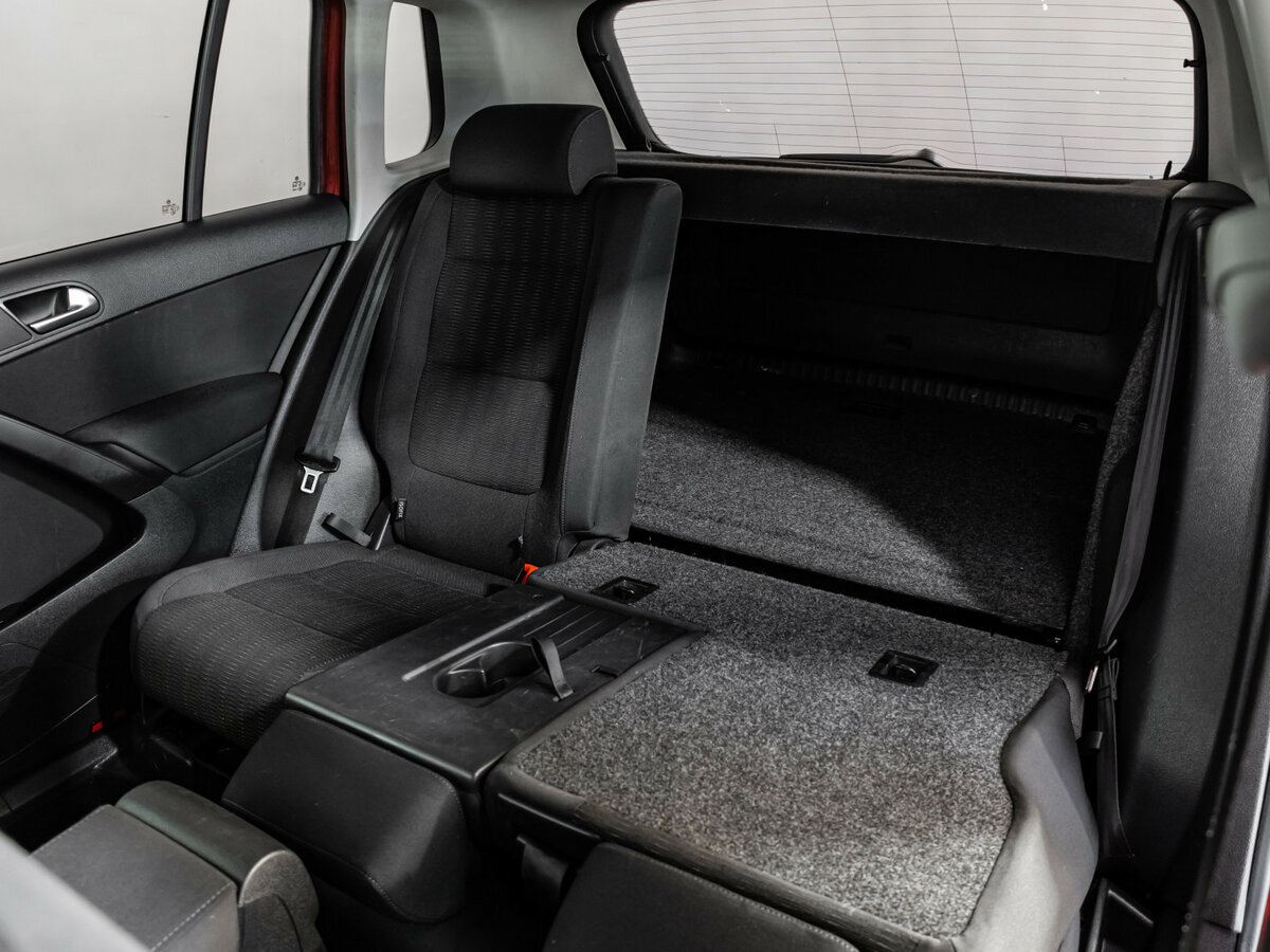 Купить Volkswagen Tiguan с пробегом. Фото: #16
