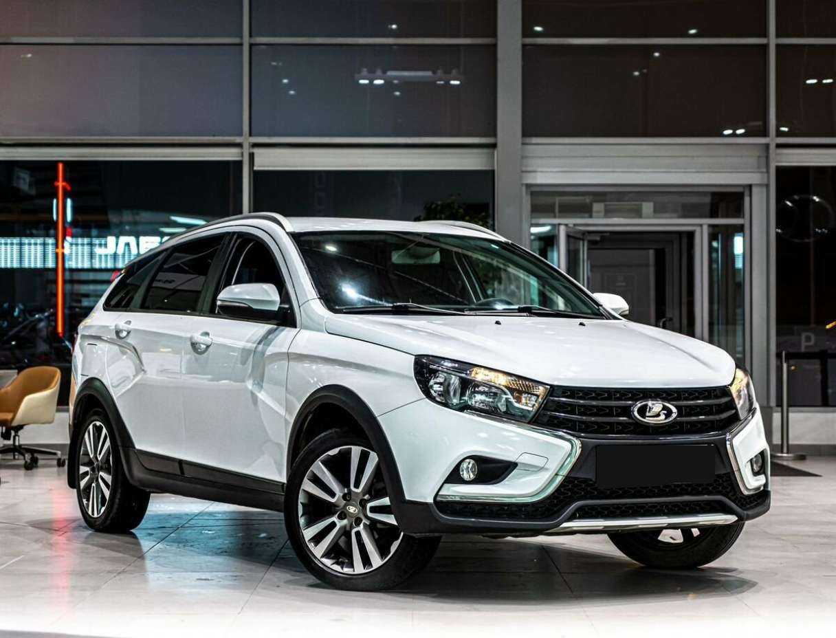 Купить Lada (ВАЗ) Vesta с пробегом. Фото: #1