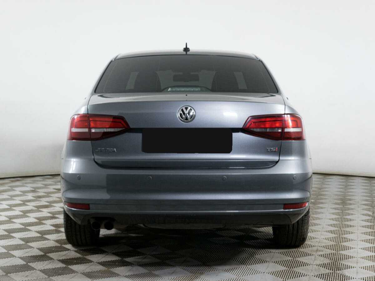 Купить Volkswagen Jetta с пробегом. Фото: #4
