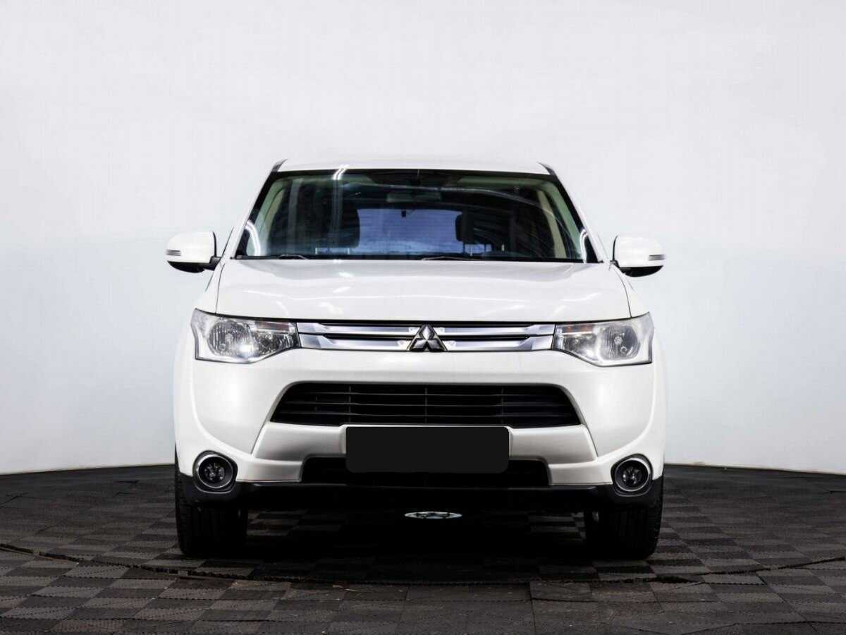 Купить Mitsubishi Outlander с пробегом. Фото: #1