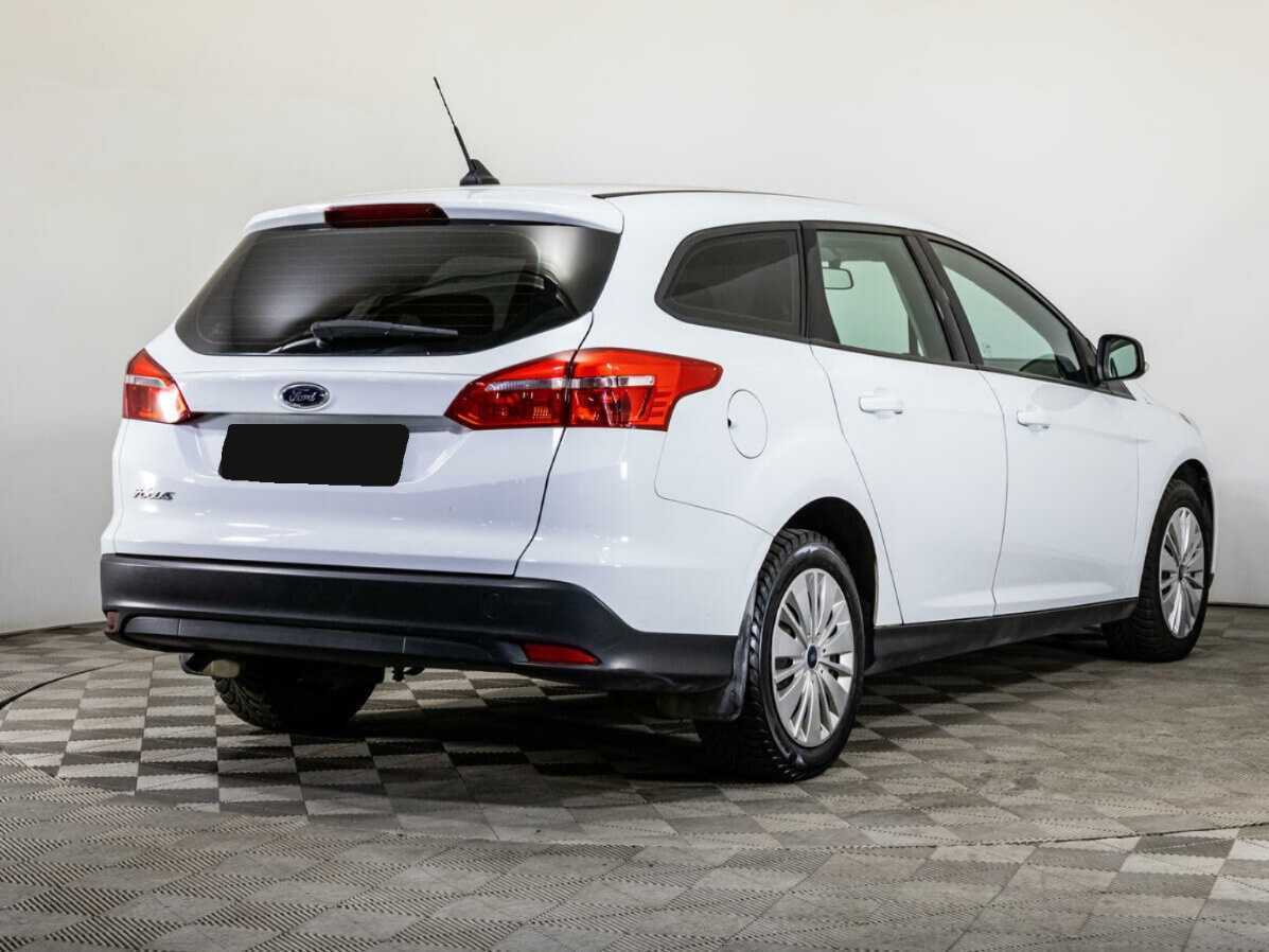 Купить Ford Focus с пробегом. Фото: #4
