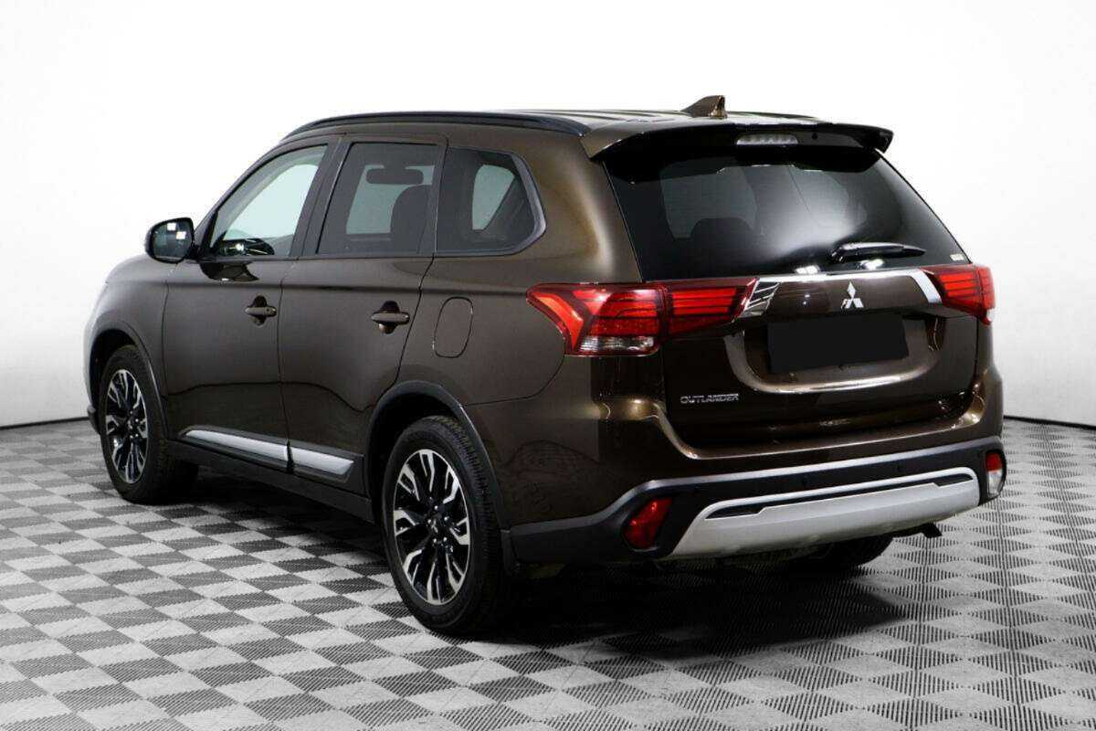 Купить Mitsubishi Outlander с пробегом. Фото: #6